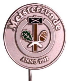 Anstecknadel Sandgestrahlt Meisterrunde